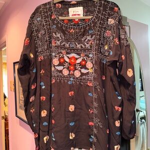 Johnny Was Size L Black Top with Vibrant Embroidery